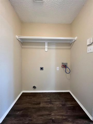4021 Busch Gardens Drive, Fort Worth, TX 76123
