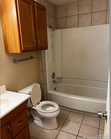 4033 COMANCHE SUNRISE, San Antonio, TX 78244