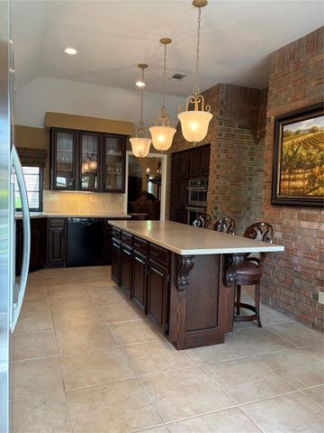 814 Maplewood Falls Court, Houston, TX 77062