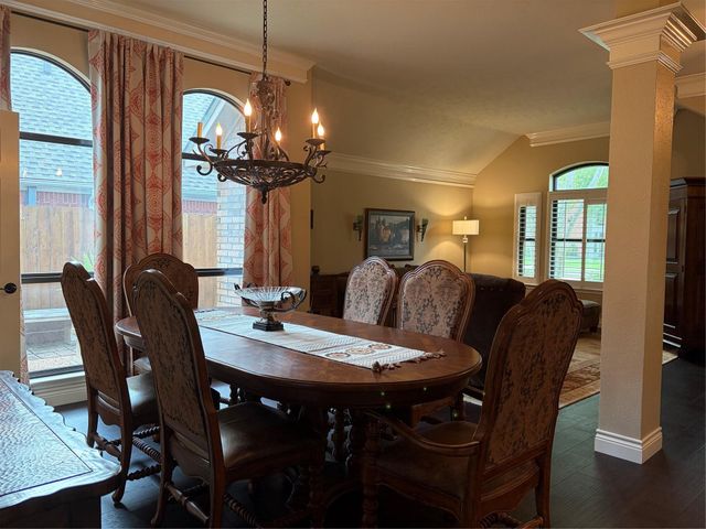 814 Maplewood Falls Court, Houston, TX 77062