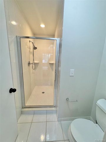 5133 Rock Run, West Bloomfield, MI 48322