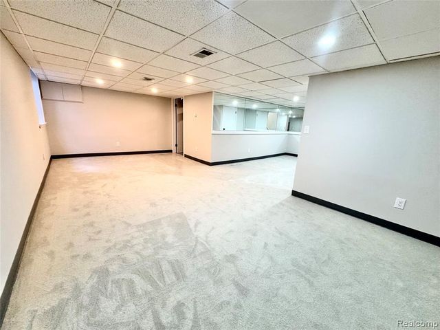 5133 Rock Run, West Bloomfield, MI 48322