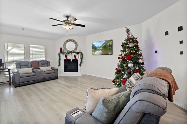 316 Cowboy Way, Anna, TX 75409