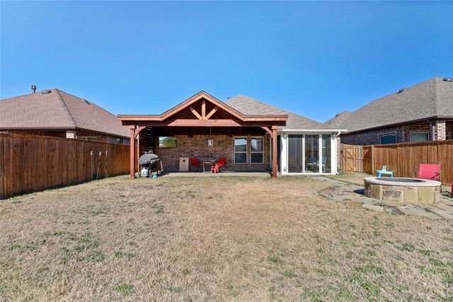 316 Cowboy Way, Anna, TX 75409