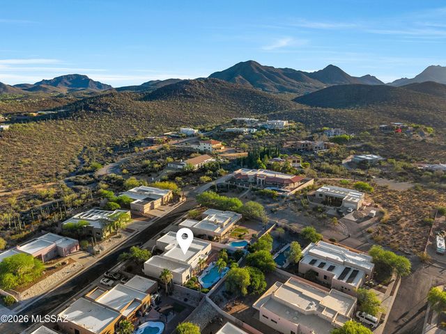 1015 N Camino Miraflores, Tucson, AZ 85745