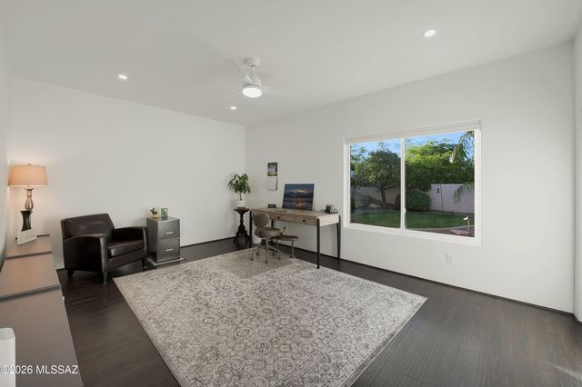 1015 N Camino Miraflores, Tucson, AZ 85745