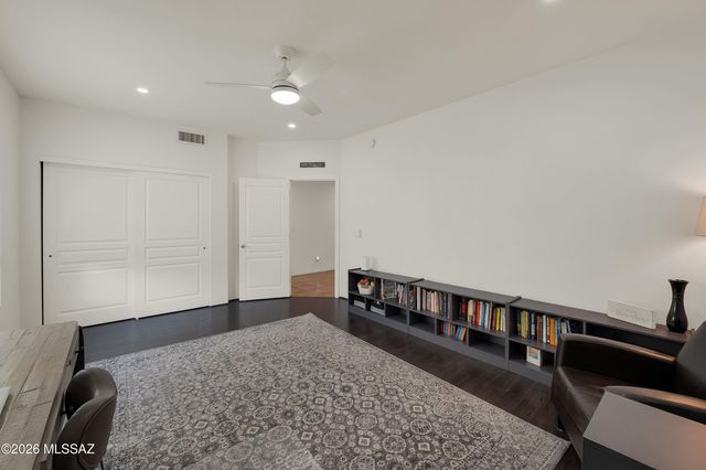 1015 N Camino Miraflores, Tucson, AZ 85745