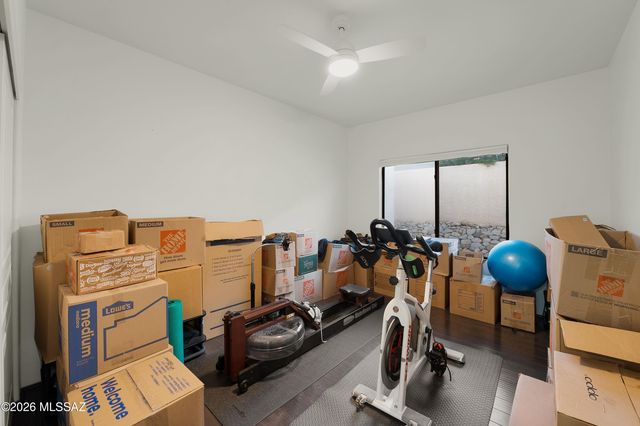 1015 N Camino Miraflores, Tucson, AZ 85745