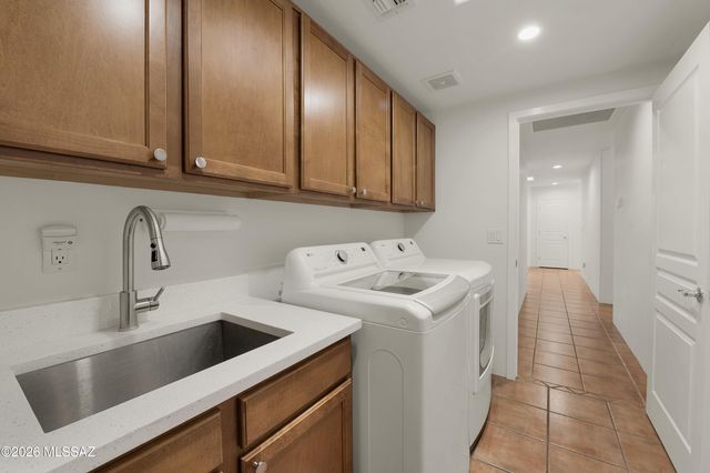 1015 N Camino Miraflores, Tucson, AZ 85745