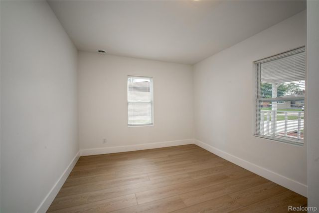 29240 McDonald Street, Roseville, MI 48066