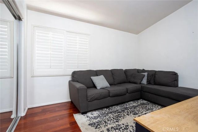7482 Cambridge Court, Fontana, CA 92336
