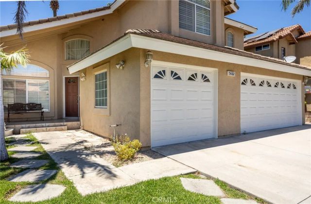 7482 Cambridge Court, Fontana, CA 92336