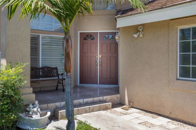 7482 Cambridge Court, Fontana, CA 92336
