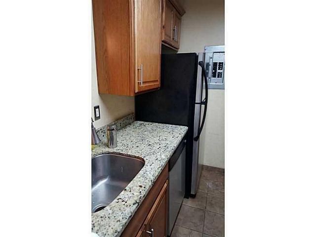 10035 WINDING LAKE Road 102, Sunrise, FL 33351