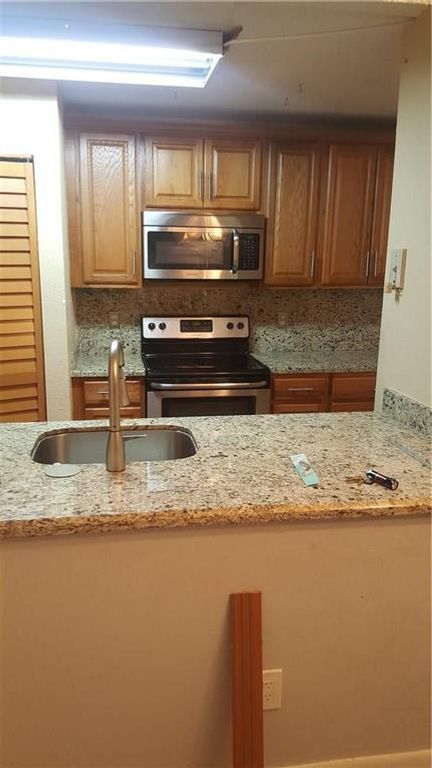 10035 WINDING LAKE Road 102, Sunrise, FL 33351