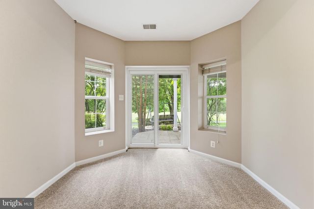 14345 CHALFONT DR, Haymarket, VA 20169
