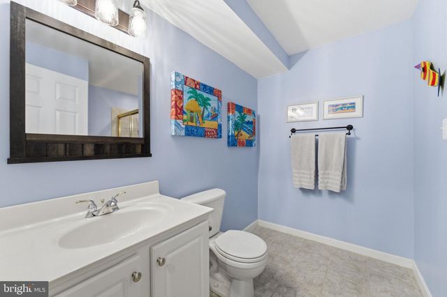 14345 CHALFONT DR, Haymarket, VA 20169