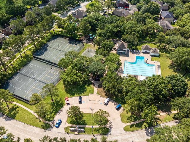 2815 Village Dale Avenue, Houston, TX 77059