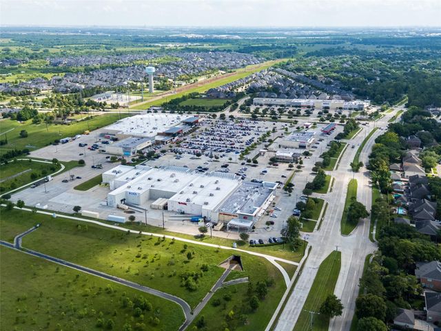 2815 Village Dale Avenue, Houston, TX 77059