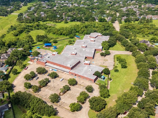2815 Village Dale Avenue, Houston, TX 77059