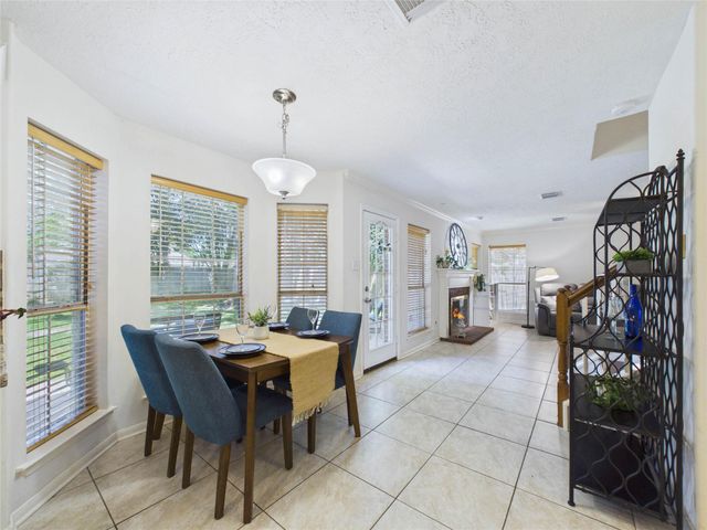 2815 Village Dale Avenue, Houston, TX 77059