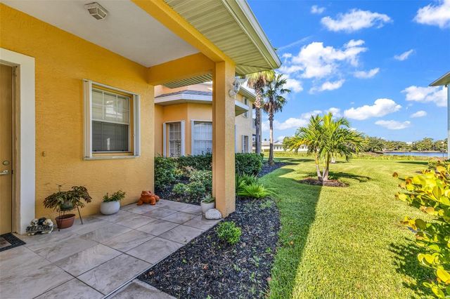 25587 HERITAGE LAKE BOULEVARD 43, Punta Gorda, FL 33983