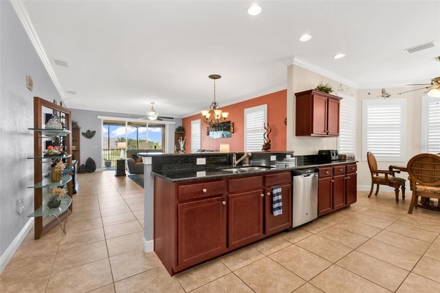 25587 HERITAGE LAKE BOULEVARD 43, Punta Gorda, FL 33983