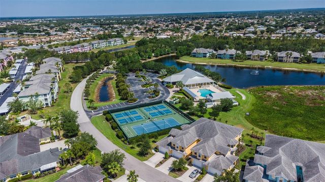 25587 HERITAGE LAKE BOULEVARD 43, Punta Gorda, FL 33983