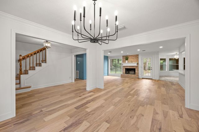 14710 Oak Bluff Court, Houston, TX 77070