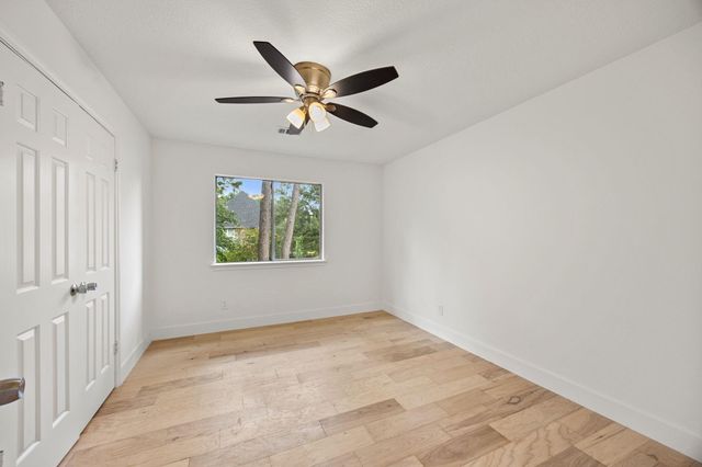14710 Oak Bluff Court, Houston, TX 77070