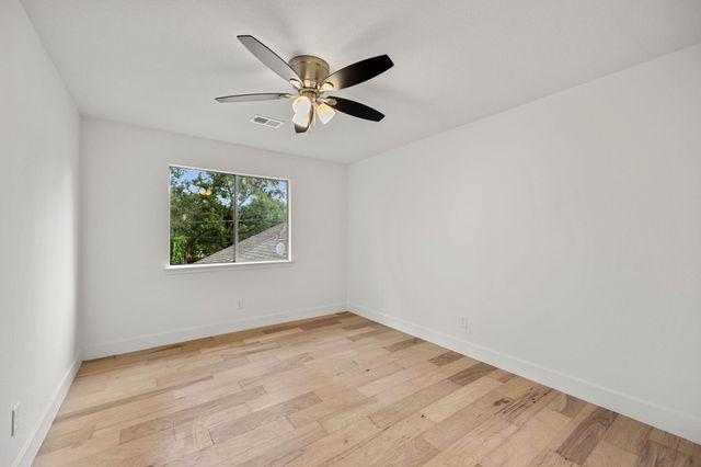 14710 Oak Bluff Court, Houston, TX 77070