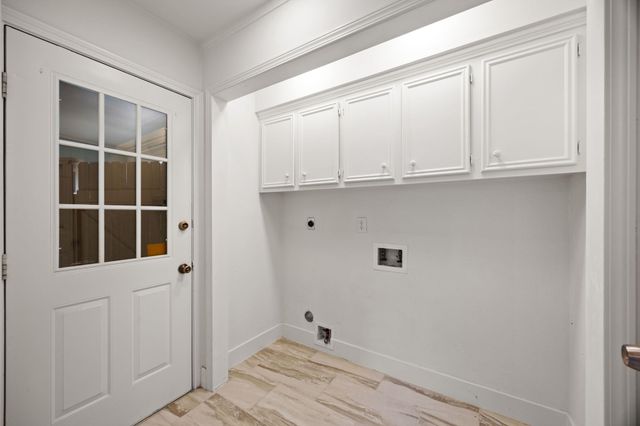 14710 Oak Bluff Court, Houston, TX 77070