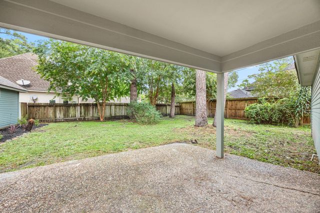 14710 Oak Bluff Court, Houston, TX 77070