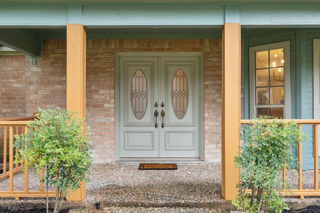 14710 Oak Bluff Court, Houston, TX 77070