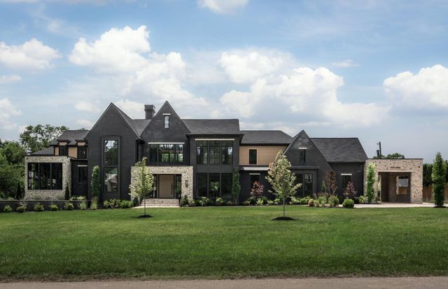 325 Gun Club Rd, Nashville, TN 37205