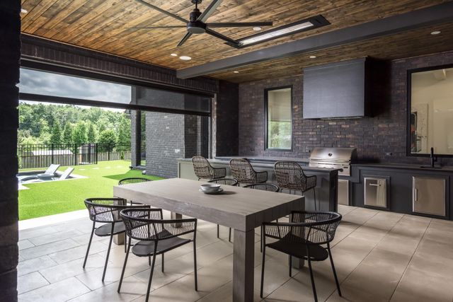 325 Gun Club Rd, Nashville, TN 37205