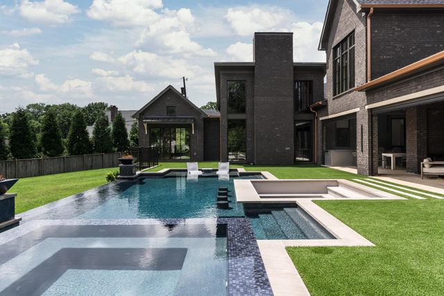 325 Gun Club Rd, Nashville, TN 37205