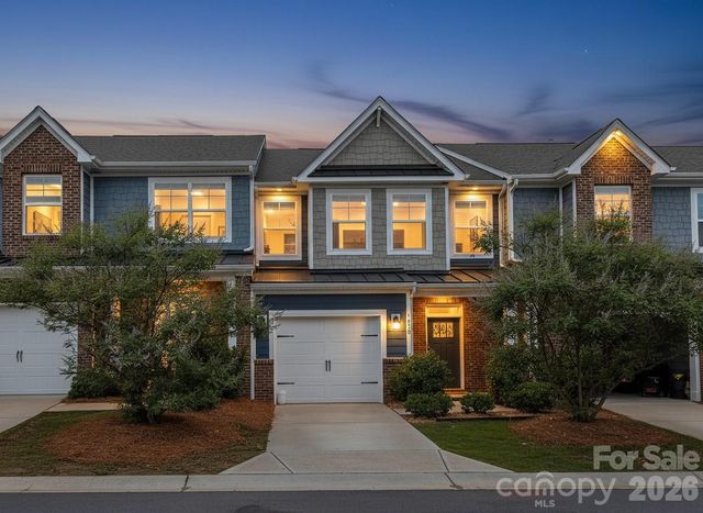 1010 Moffatt Lane, Matthews, NC 28105