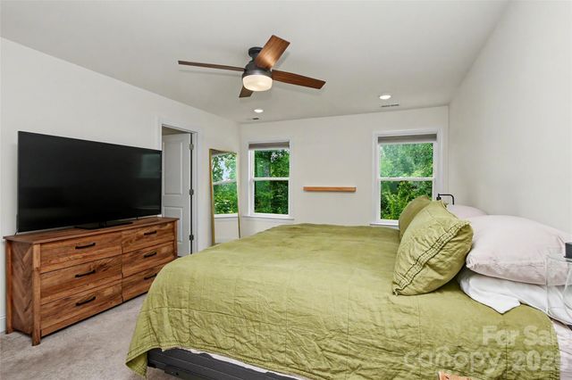 1010 Moffatt Lane, Matthews, NC 28105