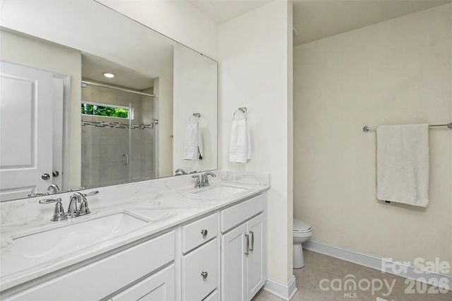 1010 Moffatt Lane, Matthews, NC 28105