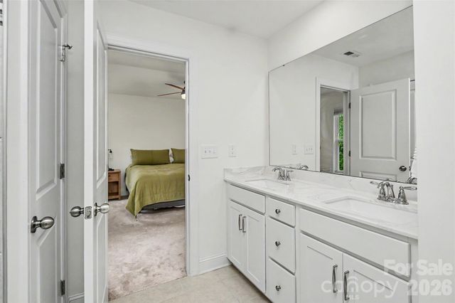 1010 Moffatt Lane, Matthews, NC 28105