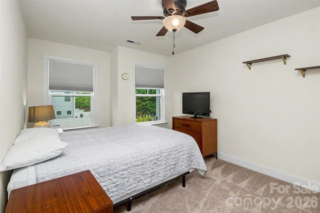 1010 Moffatt Lane, Matthews, NC 28105