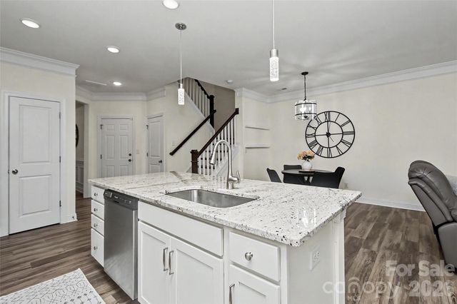 1010 Moffatt Lane, Matthews, NC 28105