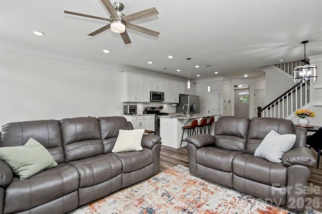 1010 Moffatt Lane, Matthews, NC 28105