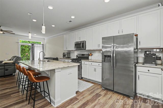 1010 Moffatt Lane, Matthews, NC 28105