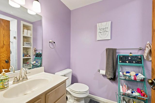 122 N 2nd Street, Mount Horeb, WI 53572