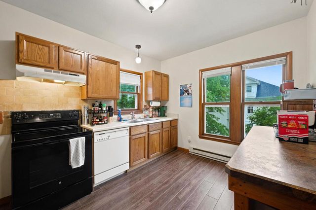 122 N 2nd Street, Mount Horeb, WI 53572