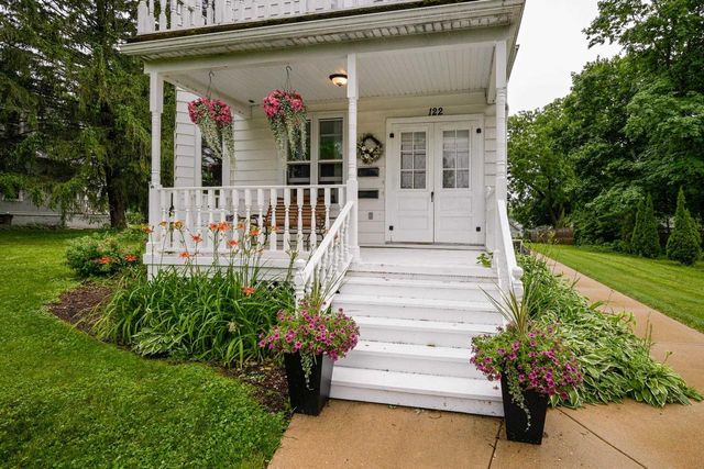 122 N 2nd Street, Mount Horeb, WI 53572