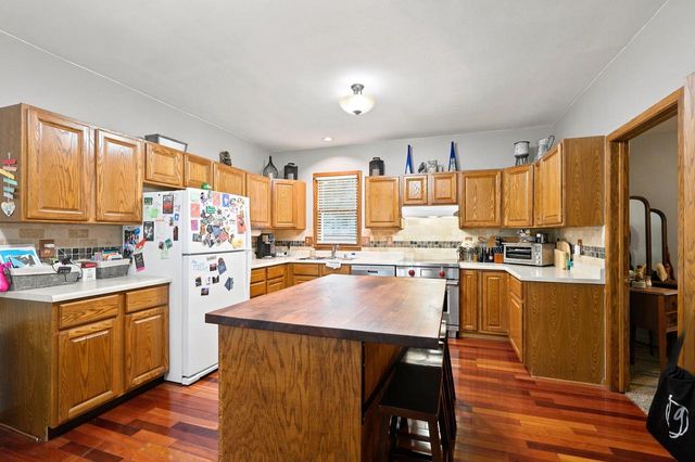122 N 2nd Street, Mount Horeb, WI 53572