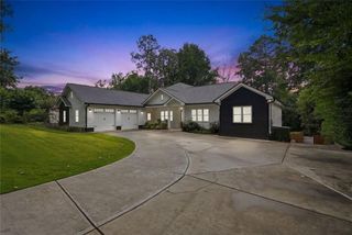 5384 Harris Circle, Dunwoody, GA 30338